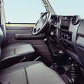 В РФ появились новые внедорожники Toyota Land Cruiser 76 по цене от 6,4 млн руб